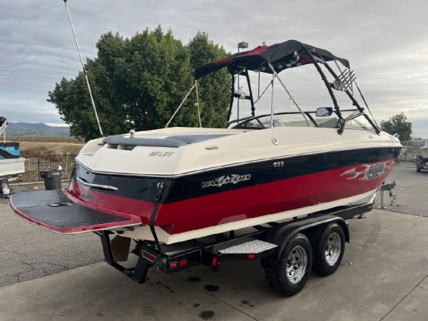 8639225_20230110111922477_1_XLARGE 2004 Malibu Wakesetter 25 Ski Wakeboard Boat