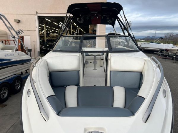 8639225_20230110112100321_1_XLARGE 2004 Malibu Wakesetter 25 Ski Wakeboard Boat