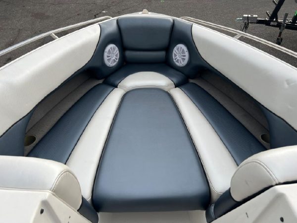 8639225_20230110112559922_1_XLARGE 2004 Malibu Wakesetter 25 Ski Wakeboard Boat