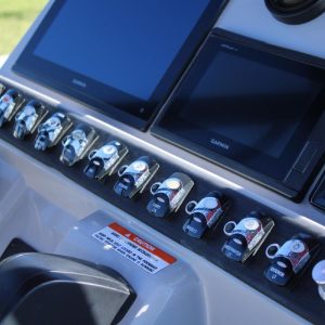8648671_20230109135427170_1_XLARGE 2020 Bennington S22 Center Console Tritoon