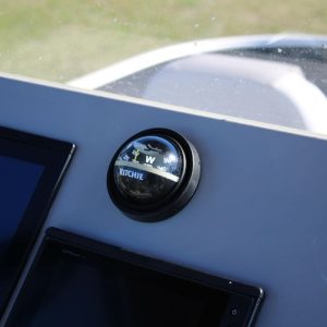 8648671_20230109135432946_1_XLARGE 2020 Bennington S22 Center Console Tritoon