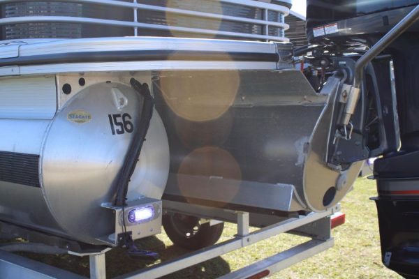 8648671_20230109135535358_1_XLARGE 2020 Bennington S22 Center Console Tritoon