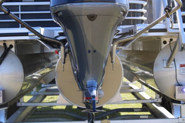 8648671_20230109135617097_1_XLARGE 2020 Bennington S22 Center Console Tritoon