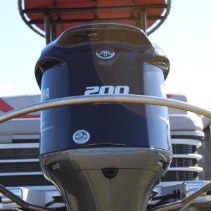 8648671_20230109135623173_1_XLARGE 2020 Bennington S22 Center Console Tritoon