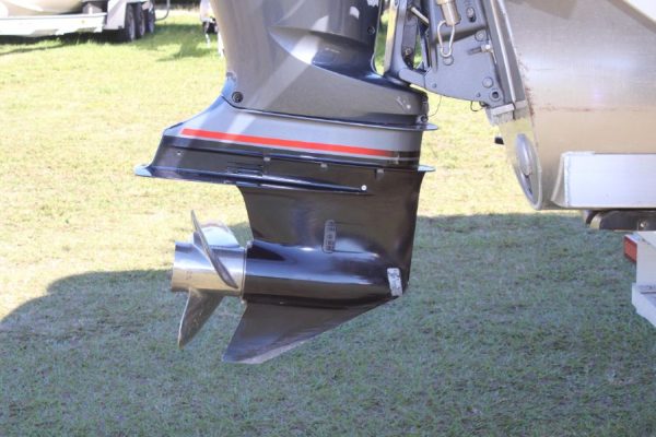 8648671_20230109135636444_1_XLARGE 2020 Bennington S22 Center Console Tritoon