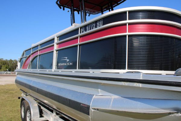 8648671_20230109135738845_1_XLARGE 2020 Bennington S22 Center Console Tritoon