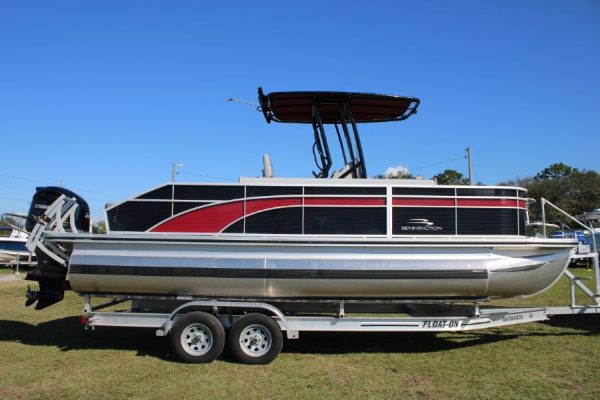 8648671_20230109135904609_1_XLARGE 2020 Bennington S22 Center Console Tritoon