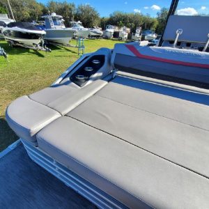 8648671_20230109141051566_1_XLARGE 2020 Bennington S22 Center Console Tritoon