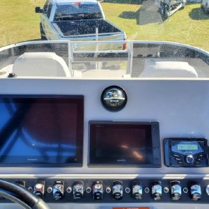 8648671_20230109141256338_1_XLARGE 2020 Bennington S22 Center Console Tritoon