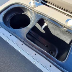 8648671_20230109141409644_1_XLARGE 2020 Bennington S22 Center Console Tritoon