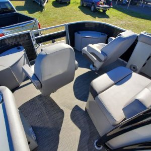 8648671_20230109141438991_1_XLARGE 2020 Bennington S22 Center Console Tritoon