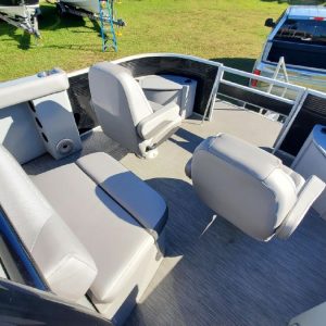 8648671_20230109141443815_1_XLARGE 2020 Bennington S22 Center Console Tritoon