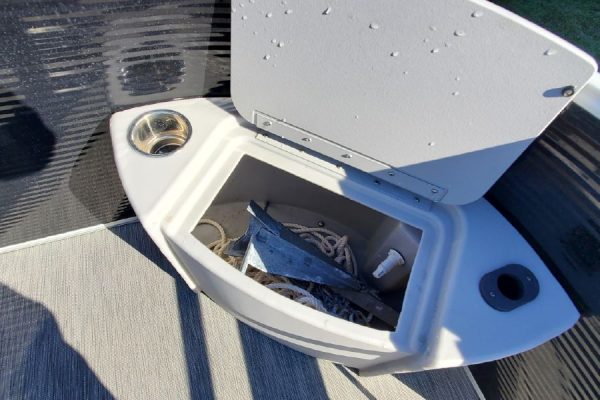 8648671_20230109141613777_1_XLARGE 2020 Bennington S22 Center Console Tritoon