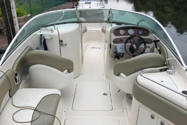 8654417_20230112220345986_1_XLARGE 2006 Sea Ray 240 Sundeck