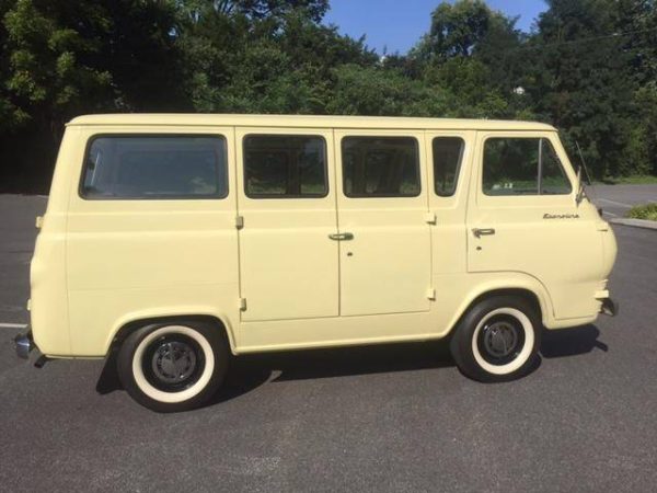 IMG_021 1965 Ford Econoline Van