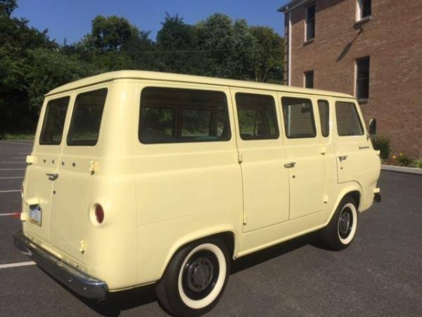 IMG_022 1965 Ford Econoline Van