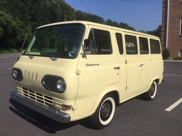 IMG_023 1965 Ford Econoline Van