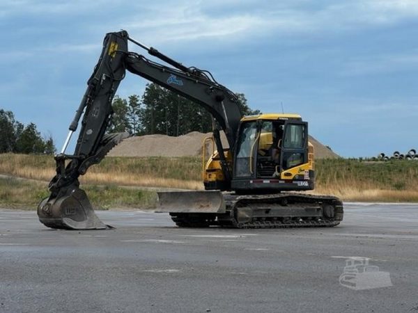 IMG_02833_-1-1.jpg 2013 VOLVO ECR145DL