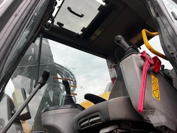 IMG_02833_-12-1.jpg 2013 VOLVO ECR145DL