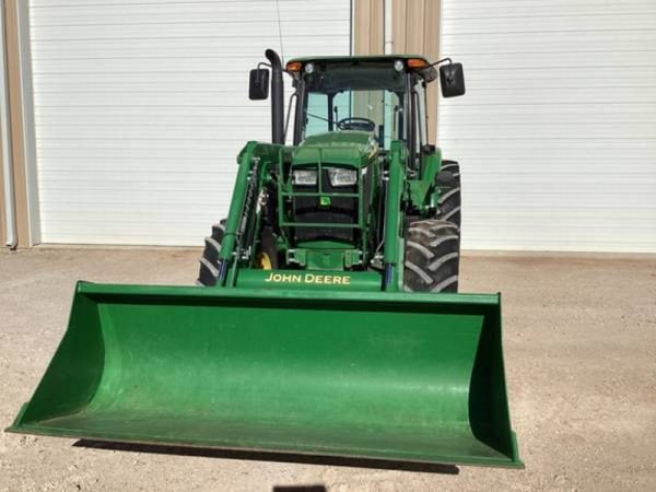 IMG_220143_-15-1.jpg 2016 John Deere 6120E MFWD