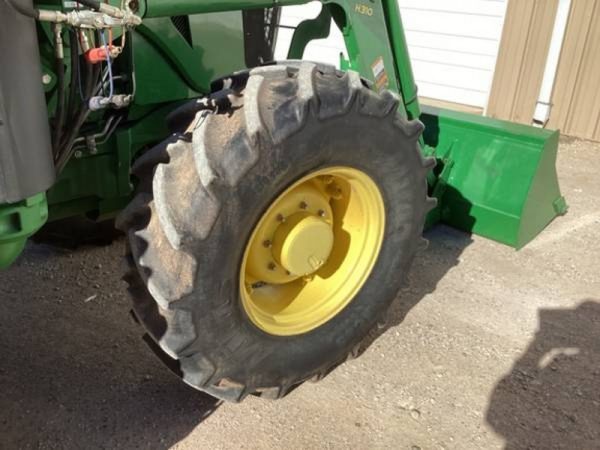 IMG_220143_-25-1.jpg 2016 John Deere 6120E MFWD