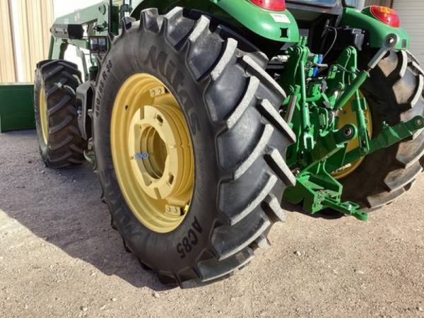 IMG_220143_-28-1.jpg 2016 John Deere 6120E MFWD