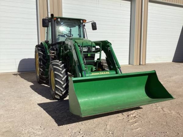 IMG_220143_-7-1.jpg 2016 John Deere 6120E MFWD