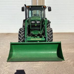 IMG_220143_-8-1.jpg 2016 John Deere 6120E MFWD