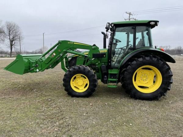 IMG_22914_-2-1.jpg 2018 John Deere 5125R