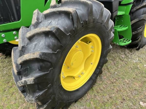 IMG_22914_-20-1.jpg 2018 John Deere 5125R