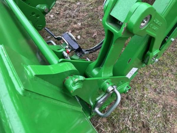 IMG_22914_-21-1.jpg 2018 John Deere 5125R