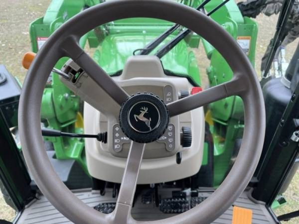 IMG_22914_-31-1.jpg 2018 John Deere 5125R