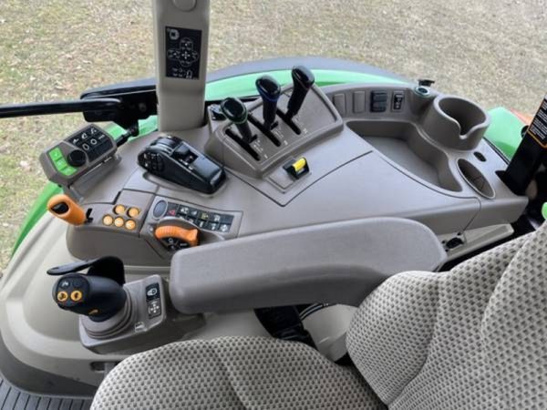 IMG_22914_-33-1.jpg 2018 John Deere 5125R