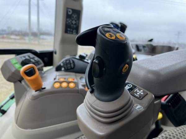 IMG_22914_-35-1.jpg 2018 John Deere 5125R