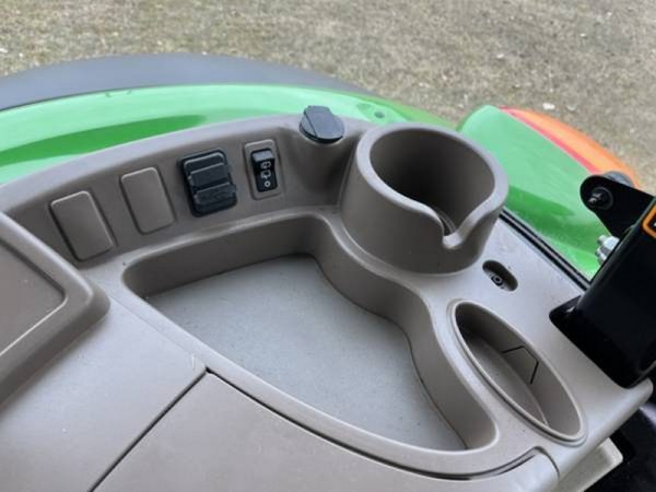 IMG_22914_-39-1.jpg 2018 John Deere 5125R