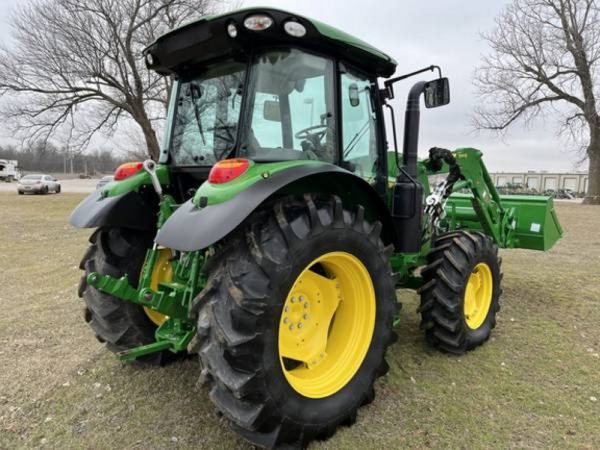 IMG_22914_-4-1.jpg 2018 John Deere 5125R