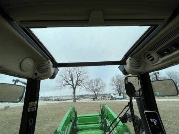 IMG_22914_-45-1.jpg 2018 John Deere 5125R