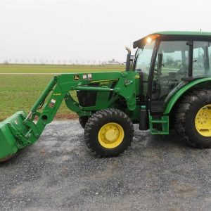 IMG_28021_-1-1.jpg 2015 John Deere 5065E