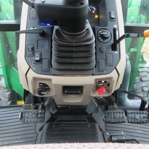 IMG_28021_-10-1.jpg 2015 John Deere 5065E