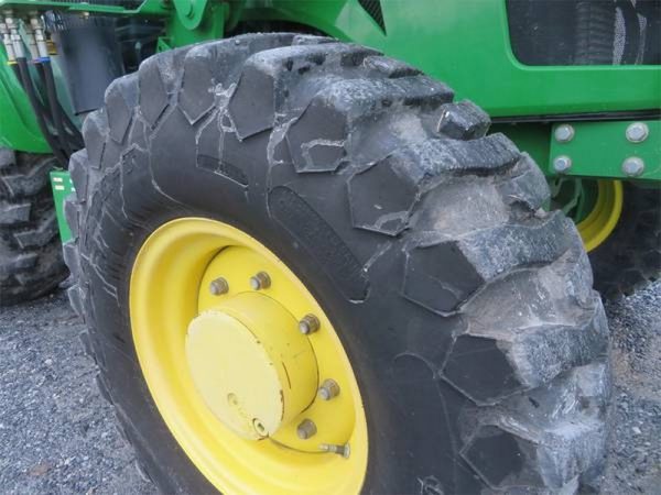 IMG_28021_-24-1.jpg 2015 John Deere 5065E
