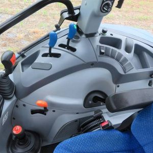 IMG_33030_-16-1.jpg 2015 New Holland T4.75