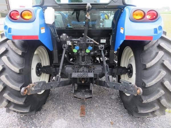 IMG_33030_-8-1.jpg 2015 New Holland T4.75