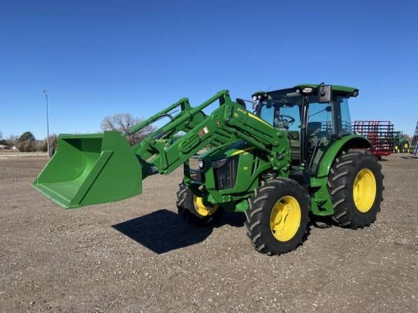 IMG_37210_-1-1.jpg 2018 John Deere 5125R MFWD
