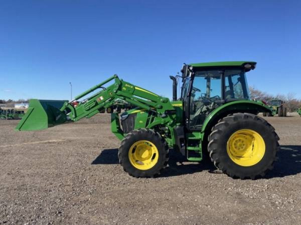 IMG_37210_-2-1.jpg 2018 John Deere 5125R MFWD