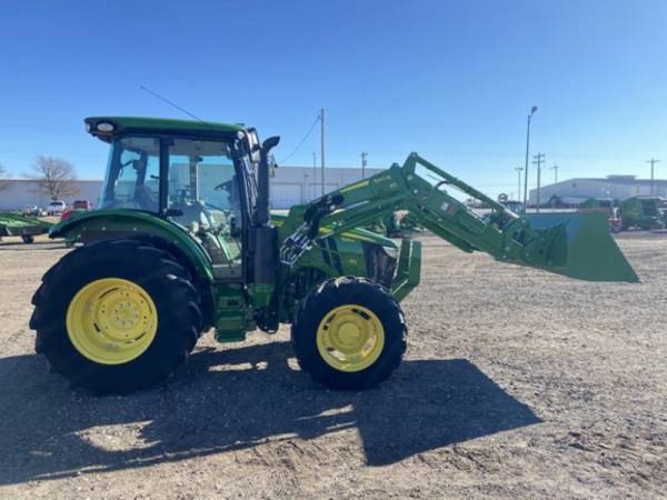 IMG_37210_-6-1.jpg 2018 John Deere 5125R MFWD