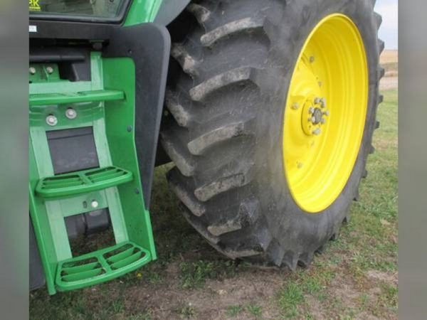 IMG_47292_-18-1-1.jpg 2021 John Deere 6145R