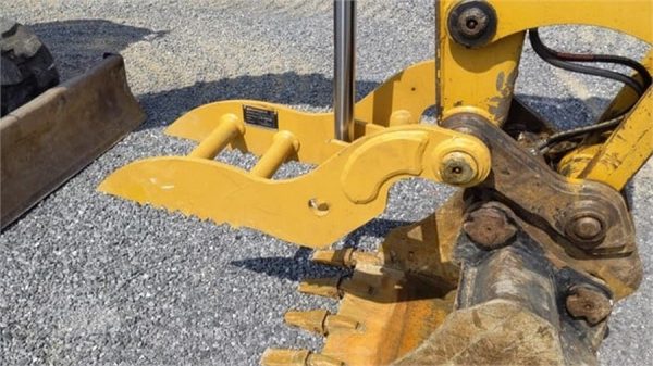 IMG_87873_-21-1-1.jpg 2016 CATERPILLAR 305.5E2 CR