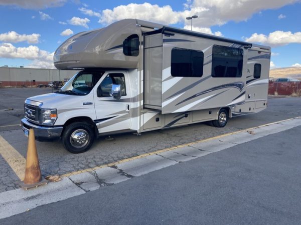 Image00001 2017 Holiday Rambler Class C RV Vesta 31U