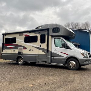 Image00001 2017 Winnebago Class C RV VIEW 24J