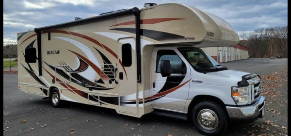Image00001 2018 Thor Motor Coach Class C RV OUTLAW 29H